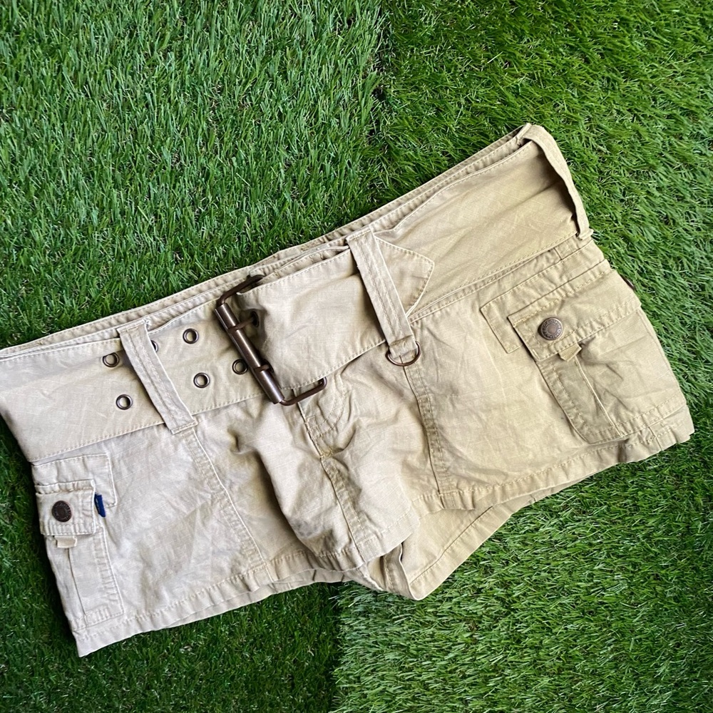 Tan Abercrombie & Fitch skirt